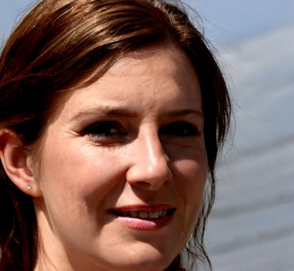Carmen Rodríguez, Analista Financiera Senior
